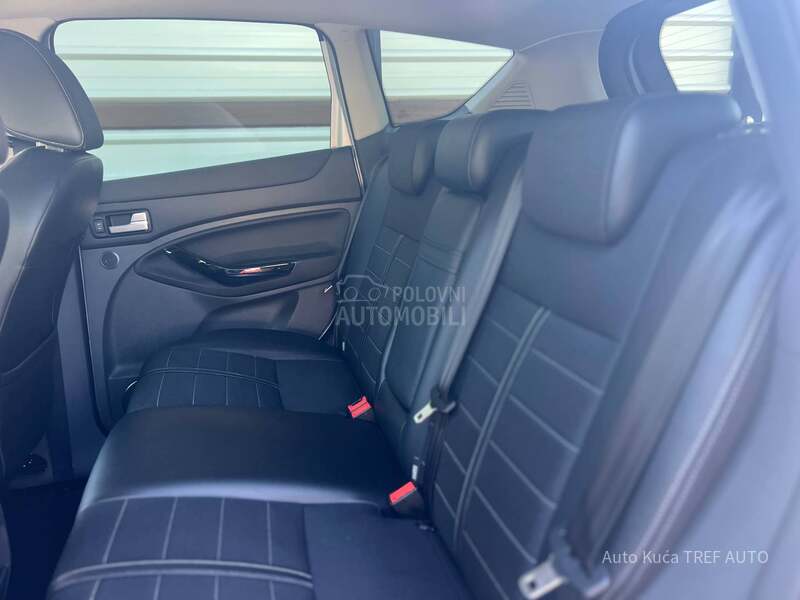 Ford Kuga 2.0TDCI/TITANIUM/4x4