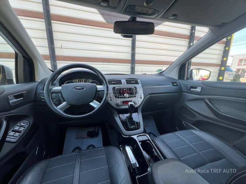 Ford Kuga 2.0TDCI/TITANIUM/4x4