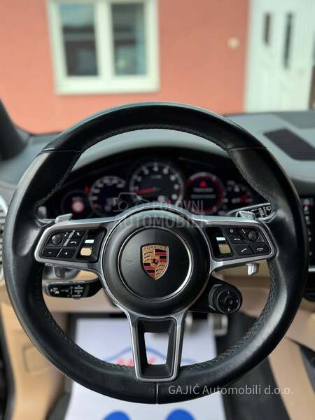 Porsche Cayenne S SPORT CHRONO AIR