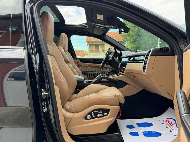Porsche Cayenne S SPORT CHRONO AIR