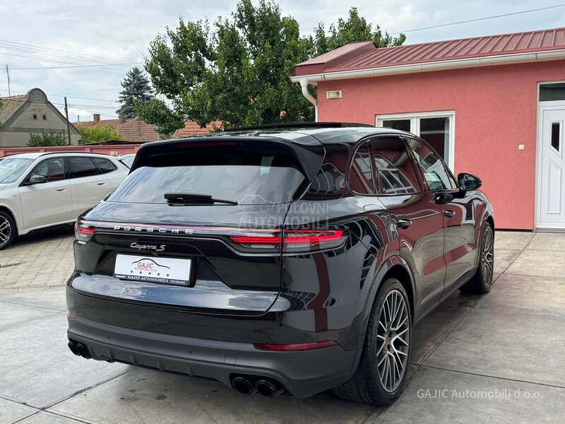 Porsche Cayenne S SPORT CHRONO AIR
