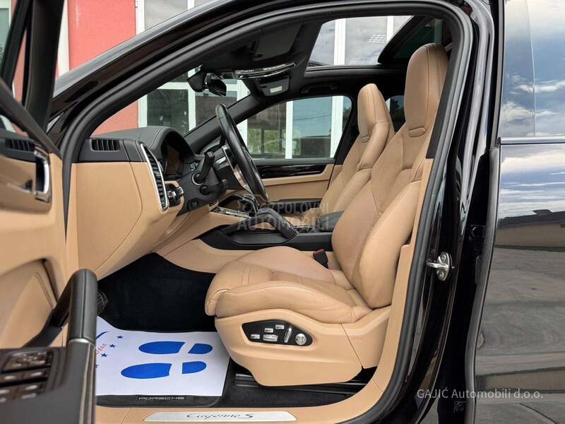 Porsche Cayenne S SPORT CHRONO AIR