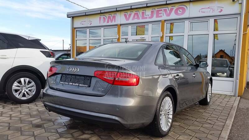 Audi A4 2.0TDI RESTY/LED/AUT