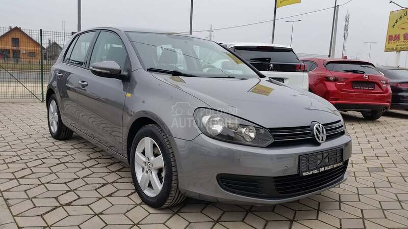 Volkswagen Golf 6 1.6 0DLIČNO STANJE