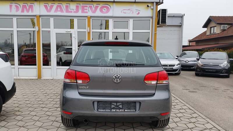 Volkswagen Golf 6 1.6 0DLIČNO STANJE