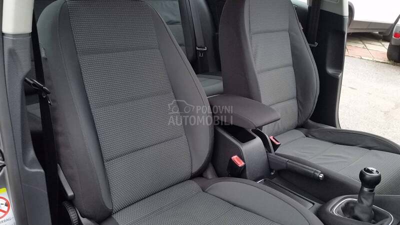 Volkswagen Golf 6 1.6 0DLIČNO STANJE