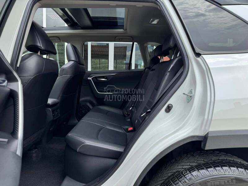 Toyota RAV 4 HYBRID 4x4