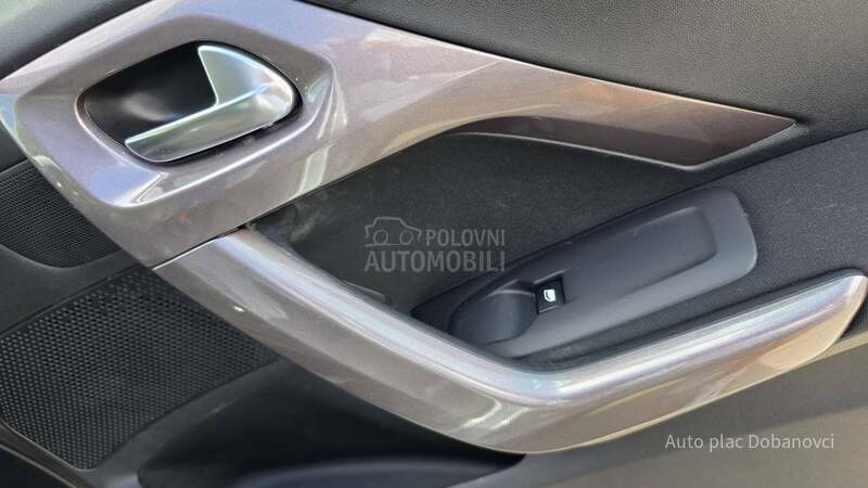 Peugeot 2008 1.6 hdi Allure