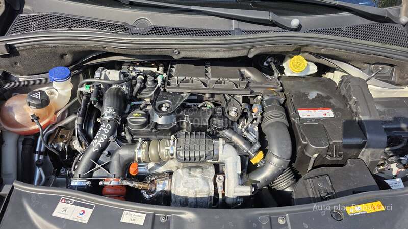 Peugeot 2008 1.6 hdi Allure