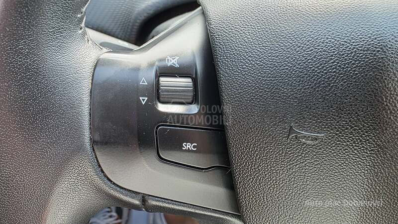 Peugeot 2008 1.6 hdi Allure