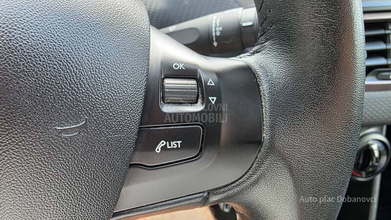 Peugeot 2008 1.6 hdi Allure