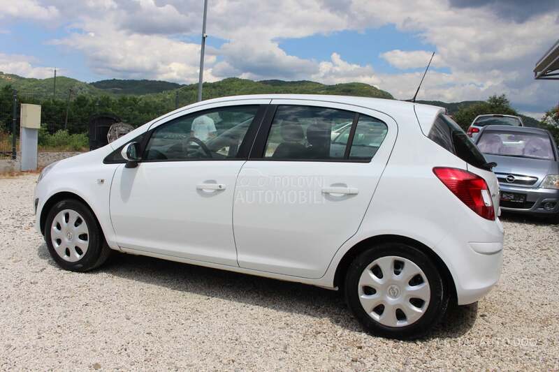 Opel Corsa D 1.3 CDTI NAV