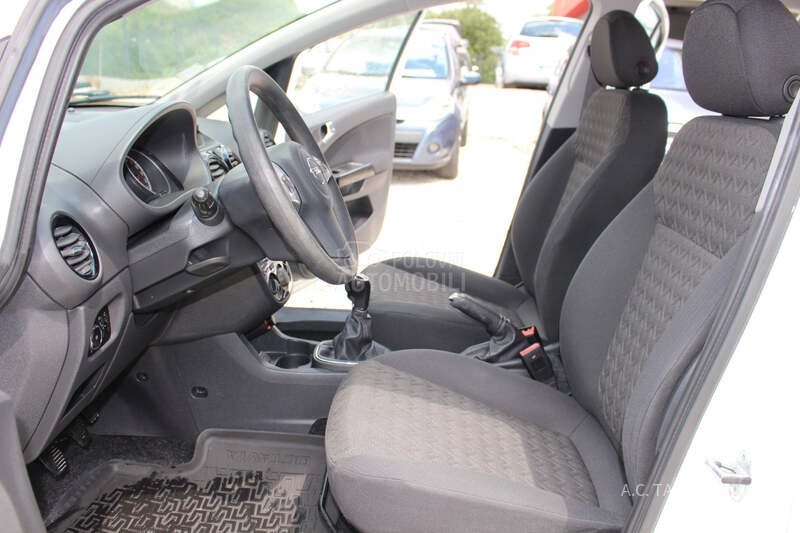 Opel Corsa D 1.3 CDTI NAV