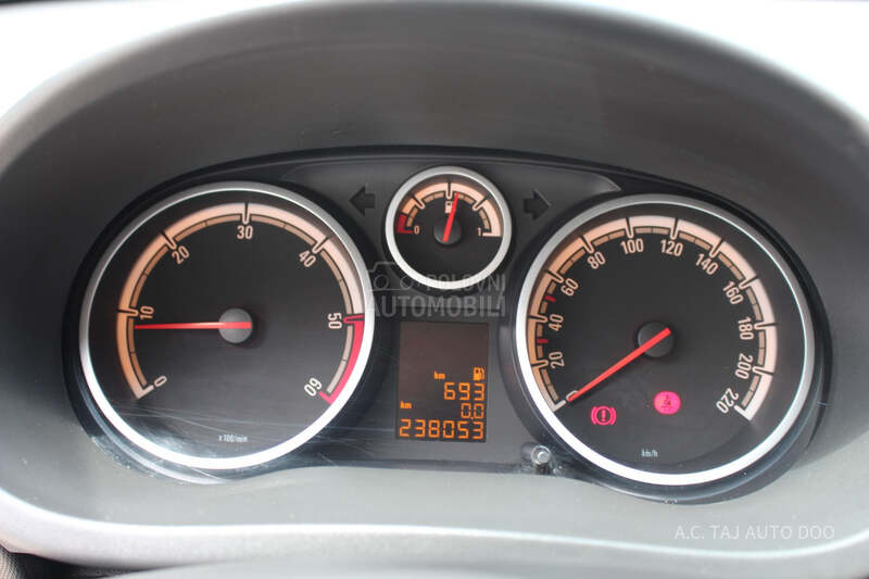 Opel Corsa D 1.3 CDTI NAV