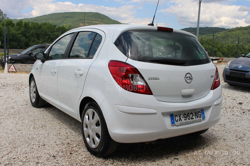 Opel Corsa D 1.3 CDTI NAV