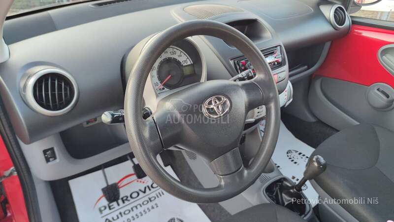 Toyota Aygo 1.0 VVTi /URBAN MOVE