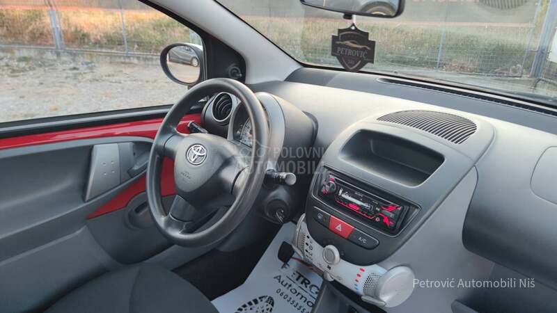 Toyota Aygo 1.0 VVTi /URBAN MOVE