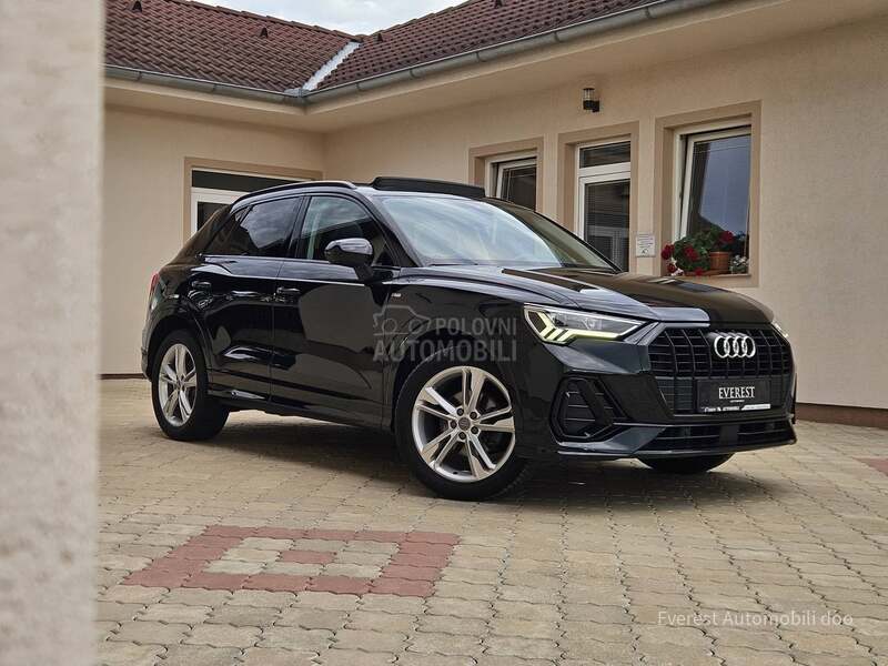 Audi Q3 35 TFSi/ S Line/Pano