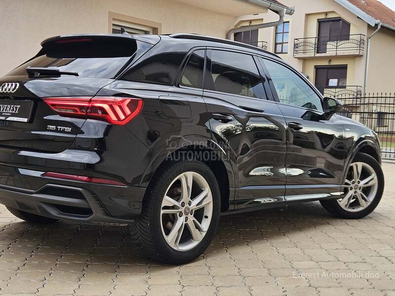 Audi Q3 35 TFSi/ S Line/Pano