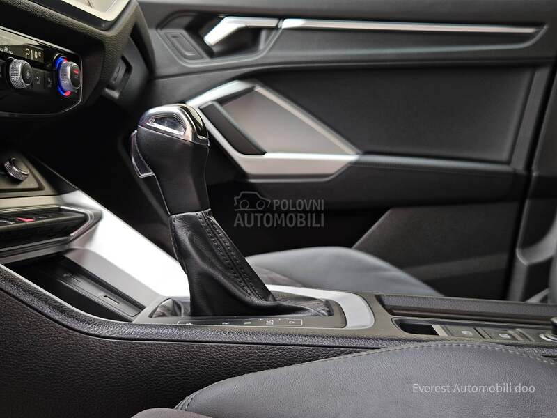 Audi Q3 35 TFSi/ S Line/Pano