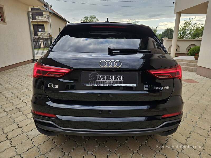 Audi Q3 35 TFSi/ S Line/Pano