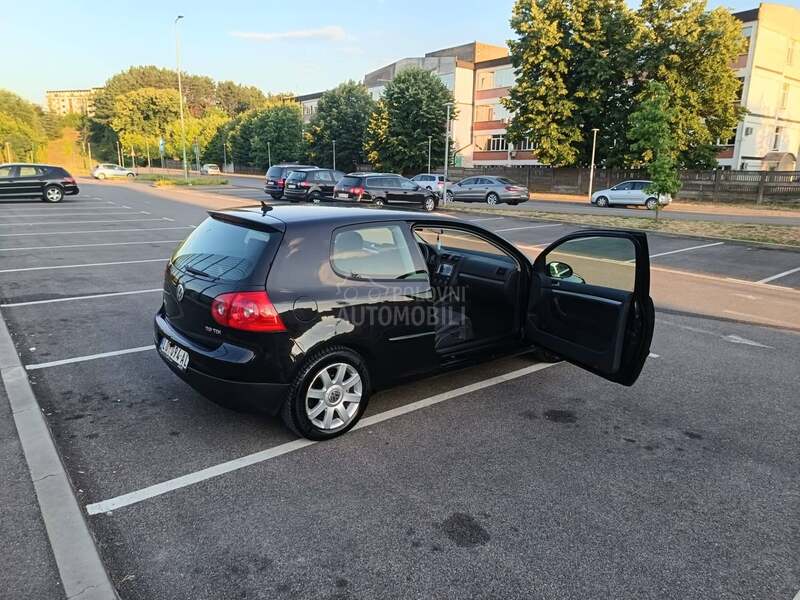 Volkswagen Golf 5 2.0 tdi