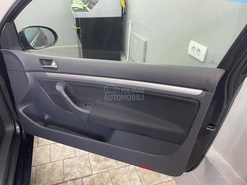 Volkswagen Golf 5 2.0 tdi
