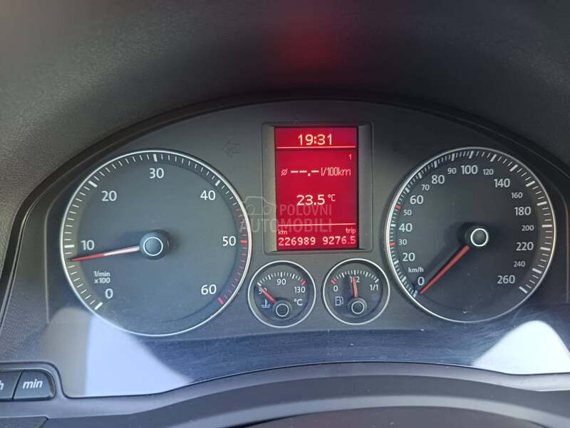 Volkswagen Golf 5 2.0 tdi