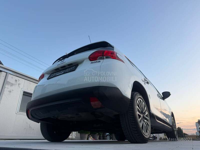 Peugeot 2008 1.2 ben