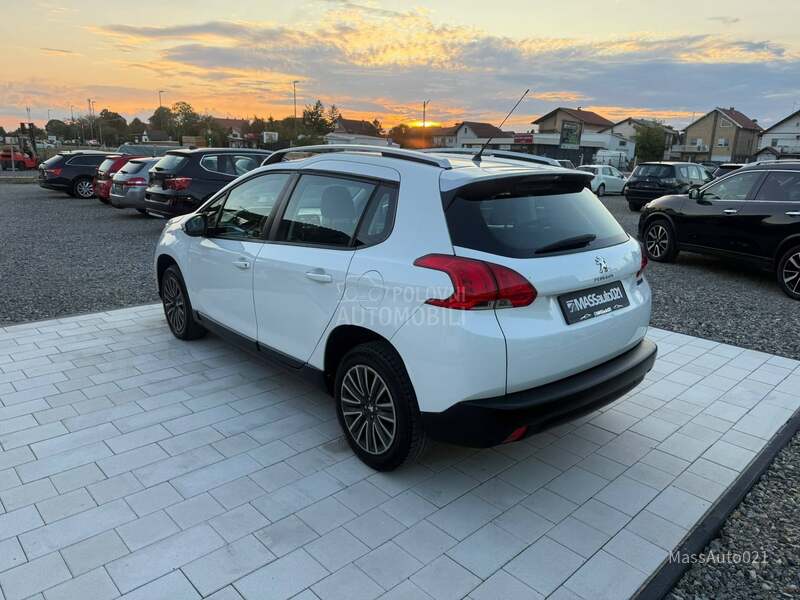 Peugeot 2008 1.2 ben
