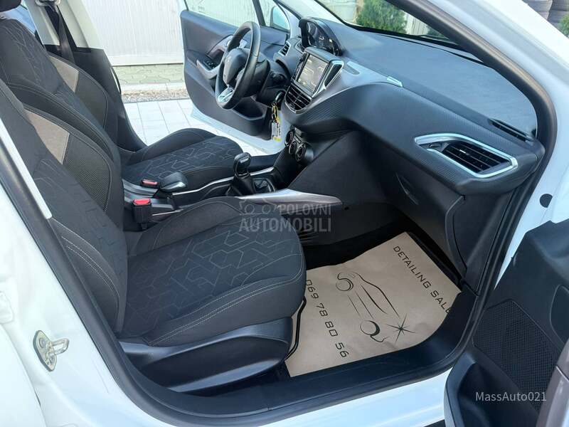 Peugeot 2008 1.2 ben
