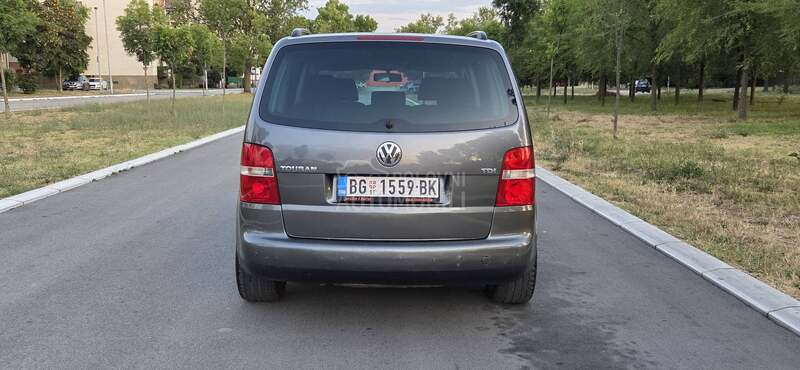 Volkswagen Touran 1.9tdi