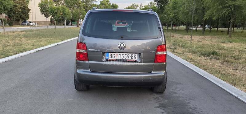 Volkswagen Touran 1.9tdi