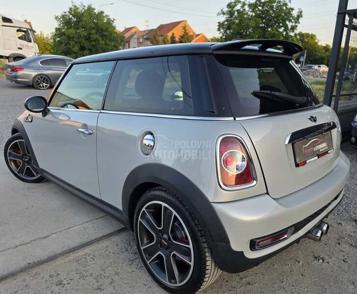 MINI Cooper S D A.U.T.O.M.A.T.I.K