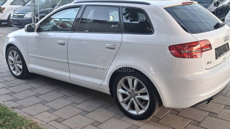 Audi A3 NOV DIODA