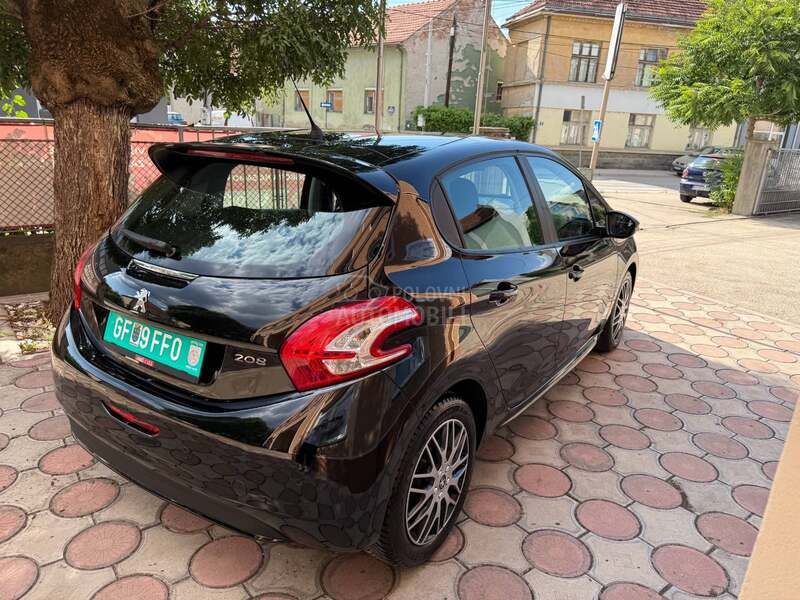 Peugeot 208 208 S-LINE