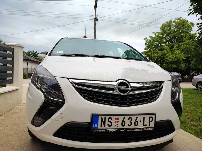 Opel Zafira 