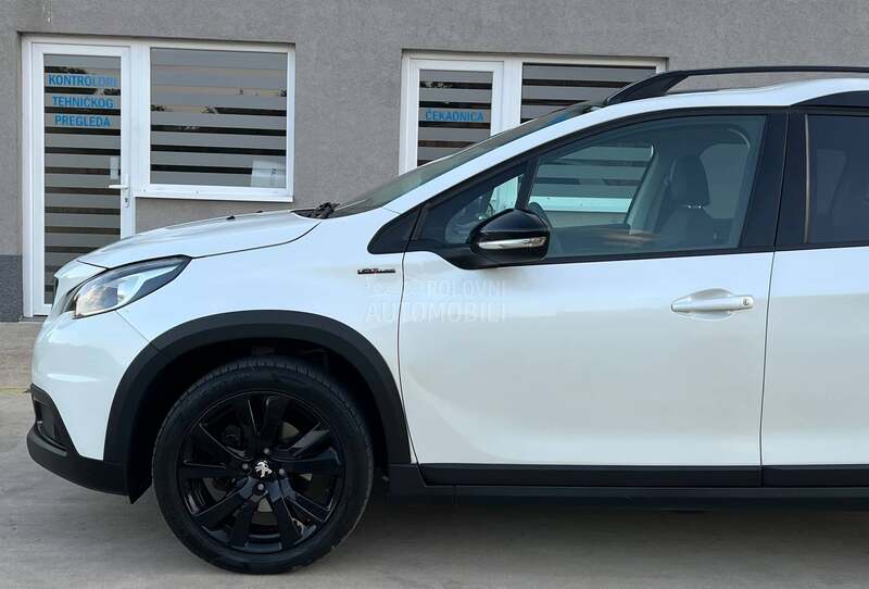 Peugeot 2008 1.2GT-line Pano CH