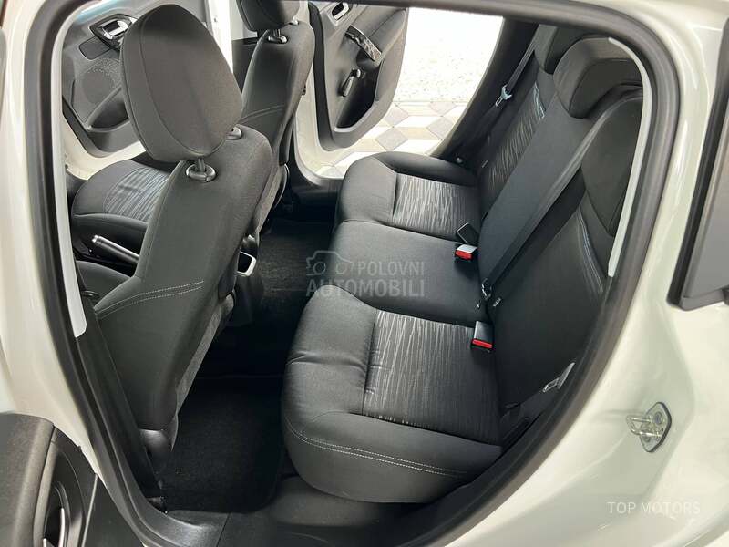 Peugeot 208 ZAMENjEN LANAC