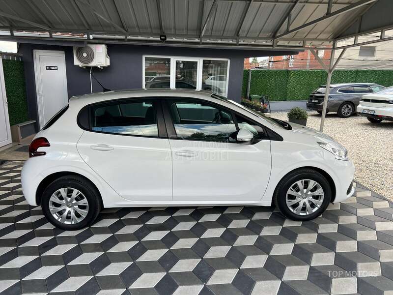 Peugeot 208 ZAMENjEN LANAC