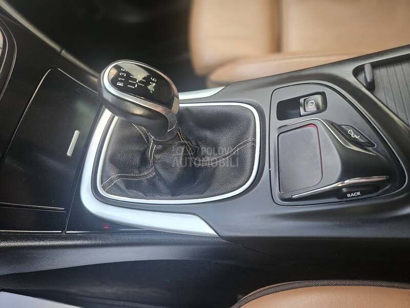 Opel Insignia 2.0cdti