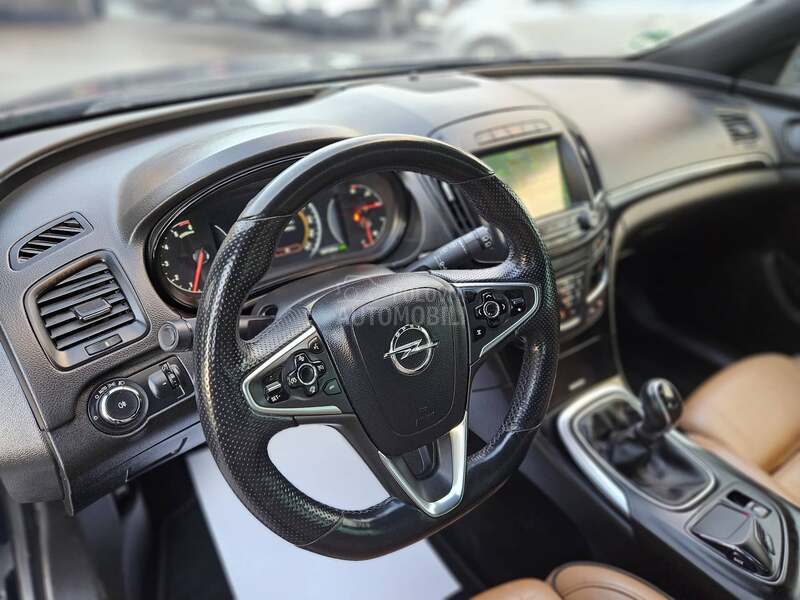 Opel Insignia 2.0cdti