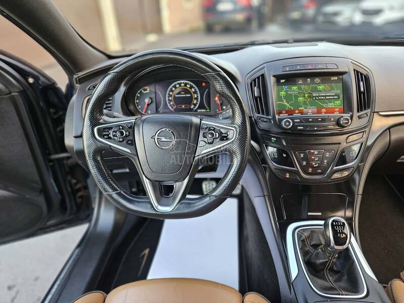 Opel Insignia 2.0cdti