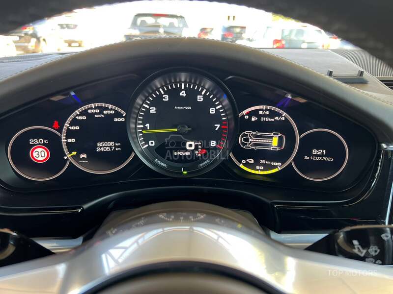 Porsche Panamera 65.000k P.REPORUKA