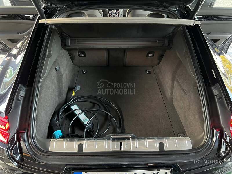 Porsche Panamera 65.000k P.REPORUKA