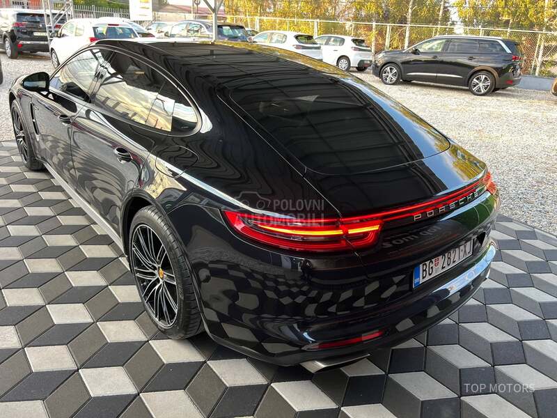 Porsche Panamera 65.000k P.REPORUKA