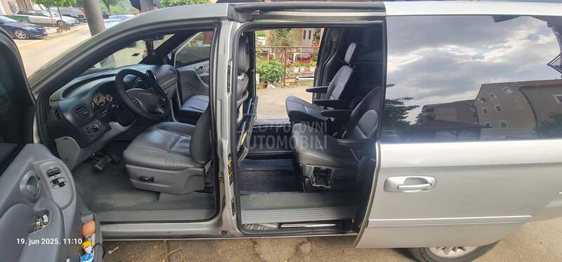Chrysler Grand Voyager 