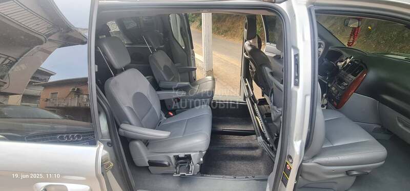 Chrysler Grand Voyager 