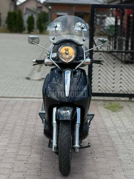 Piaggio Beverly 500