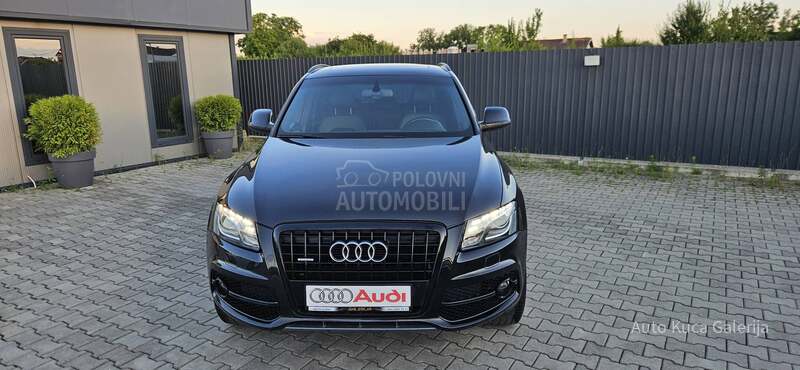 Audi Q5 2.0 S line